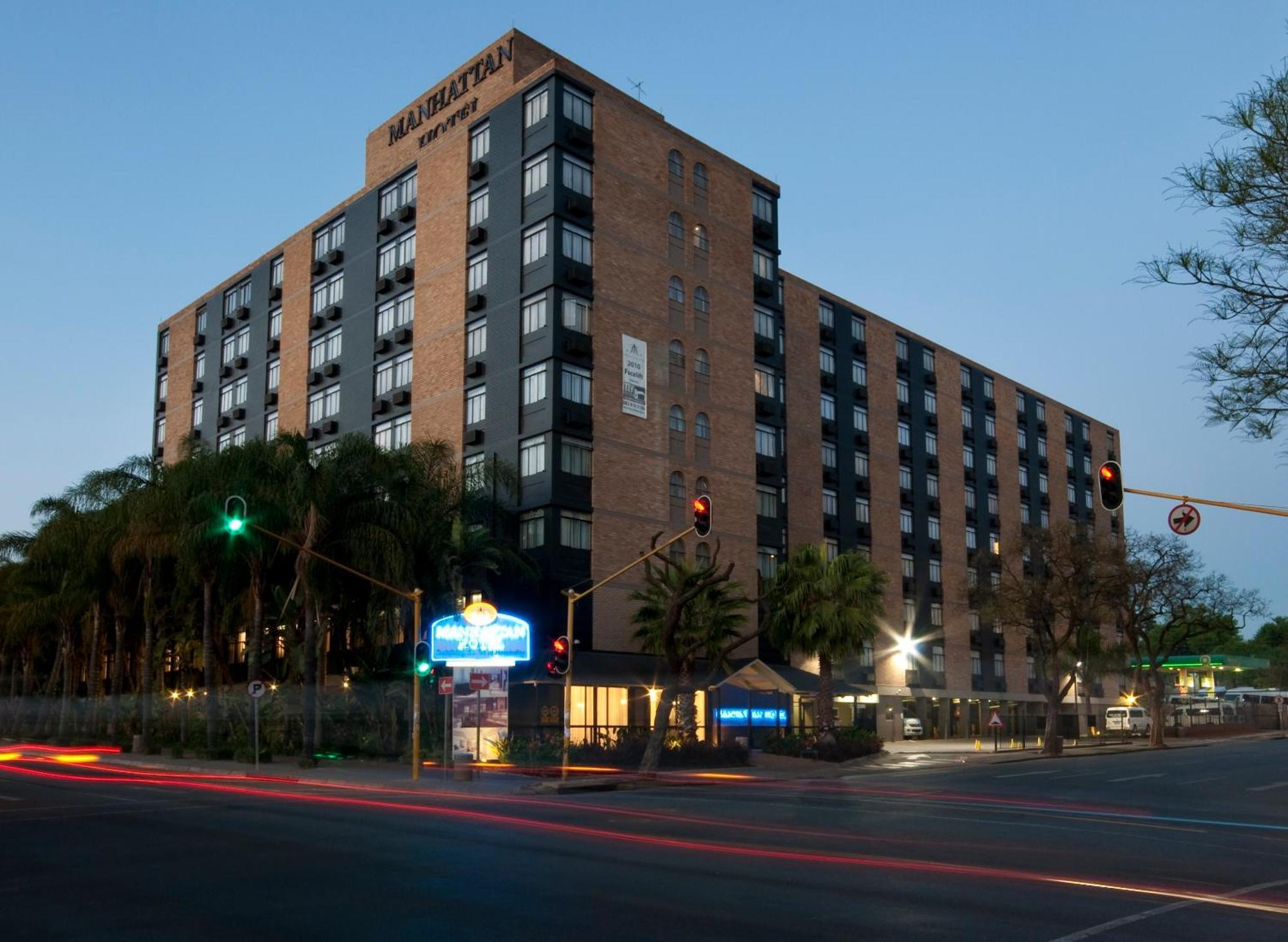 Manhattan Hotel Pretoria-Noord Exterior foto